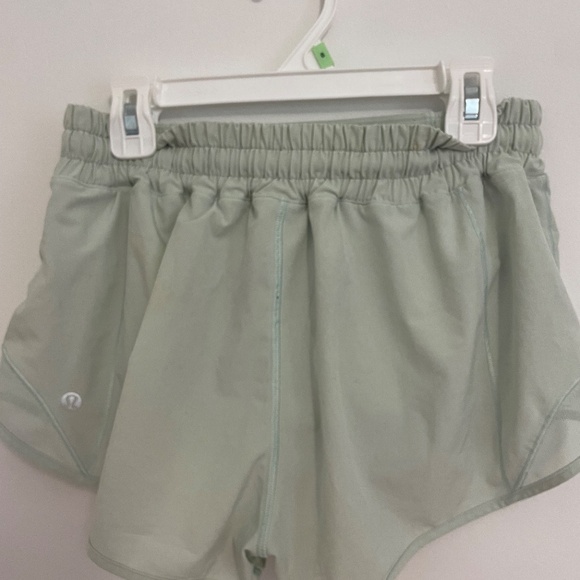 Lululemon low rise hotty hot shorts - Picture 2 of 3